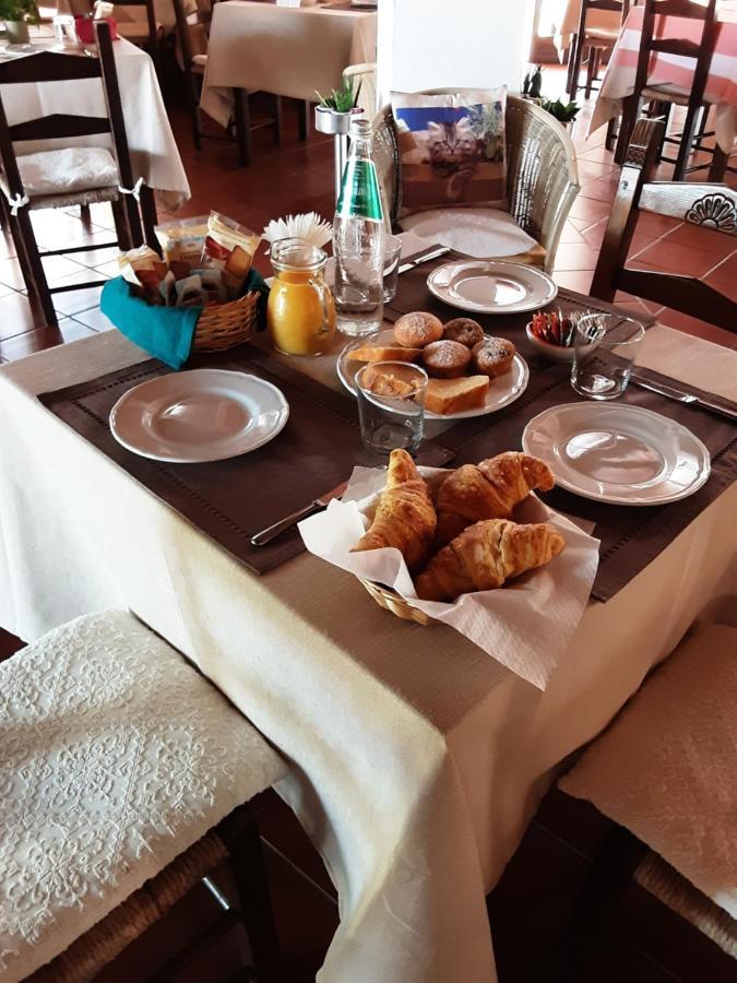 Hotel Pinocchio Arzachena Eksteriør billede